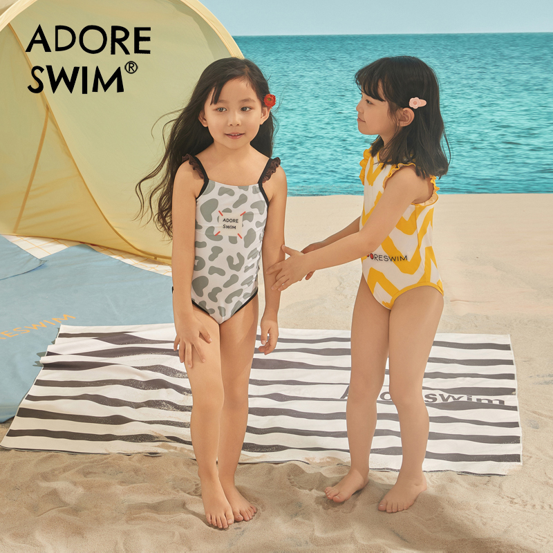女童连体泳衣时尚三角裤海边游玩