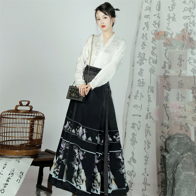 新款明制汉服女女成款高端轻奢红色马面裙敬酒服秋冬套装古风女装,女装/女士精品,汉服套装,淘宝优惠券,粉丝福利购,淘宝优惠卷