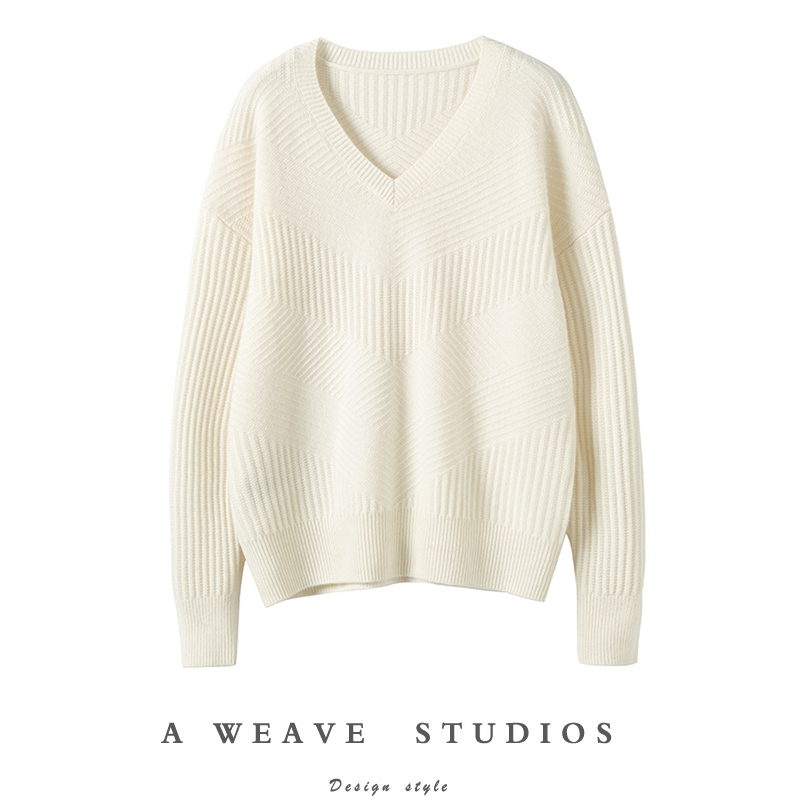 重工搬针羊绒衫女V领套头