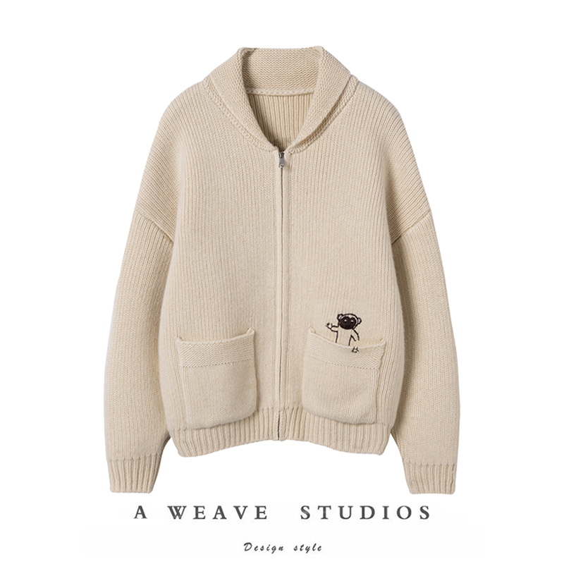 山羊绒加厚手绣卡通猴针织外套冬