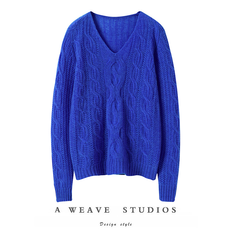 V领绞花羊绒衫女宽松毛衣