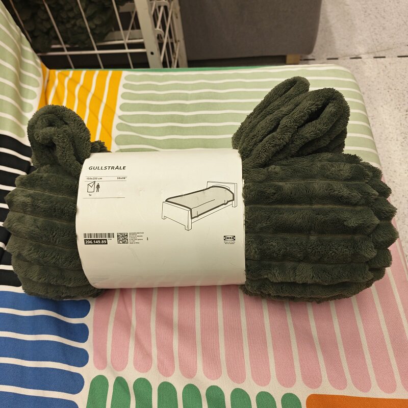 宜家古斯塔拉毛绒毯 加厚保暖沙发巾单人床罩多功能毯子150x250cm