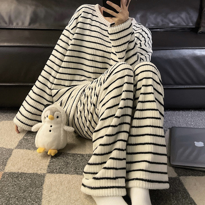 可外穿睡衣女款秋冬季珊瑚绒保暖