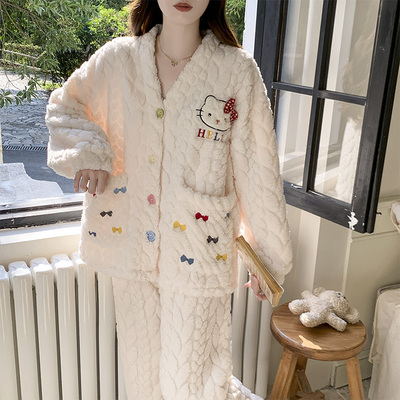 珊瑚绒睡衣女秋冬季加绒加厚套装