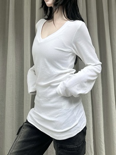咖喱人复古V领百搭长袖T恤女秋季修身显瘦打底衫内搭上衣辣妹百搭