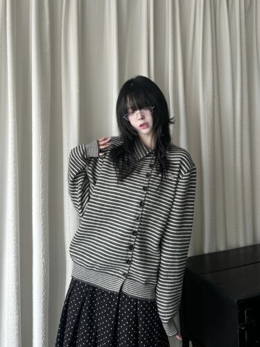 咖喱人春季慵懒风日韩条纹翻领排扣针织开衫女小众设计感软糯毛衣