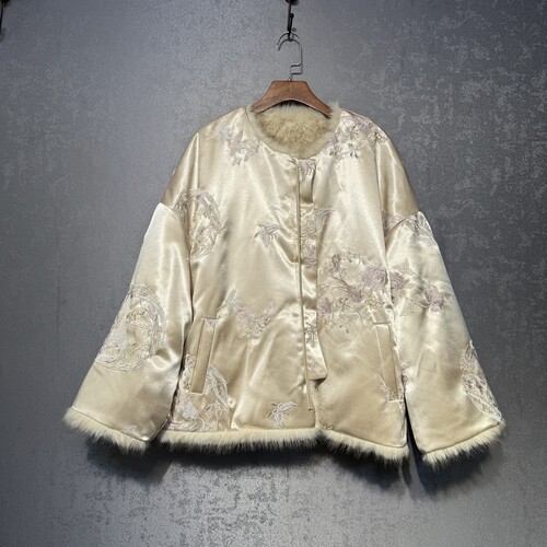 新中式重工真丝蝴蝶刺绣提花拼接兔毛皮草双面双穿外套女2025冬季