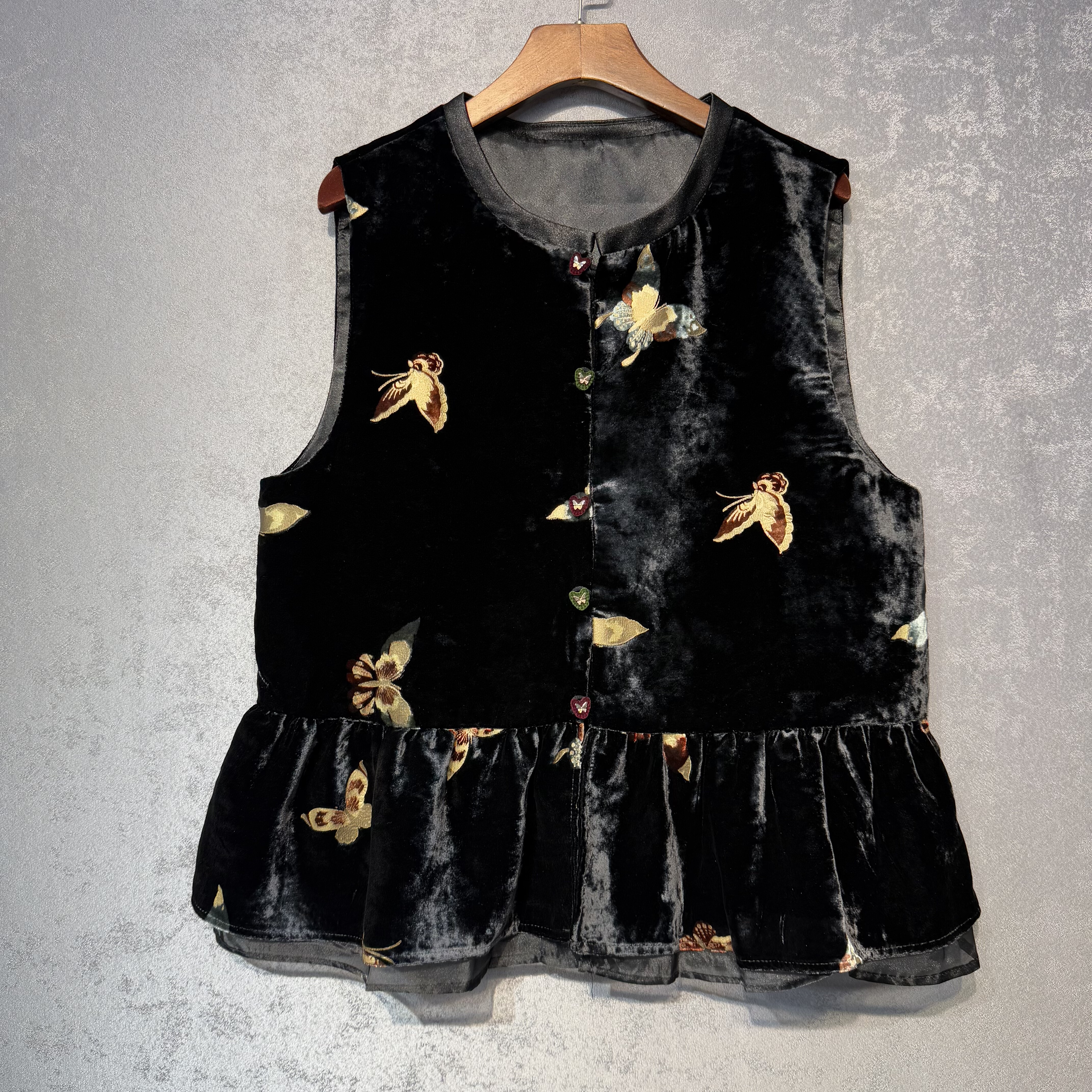 新中式2025秋季新款欧货女装时尚圆领蝴蝶提花真丝丝绒花边马夹潮