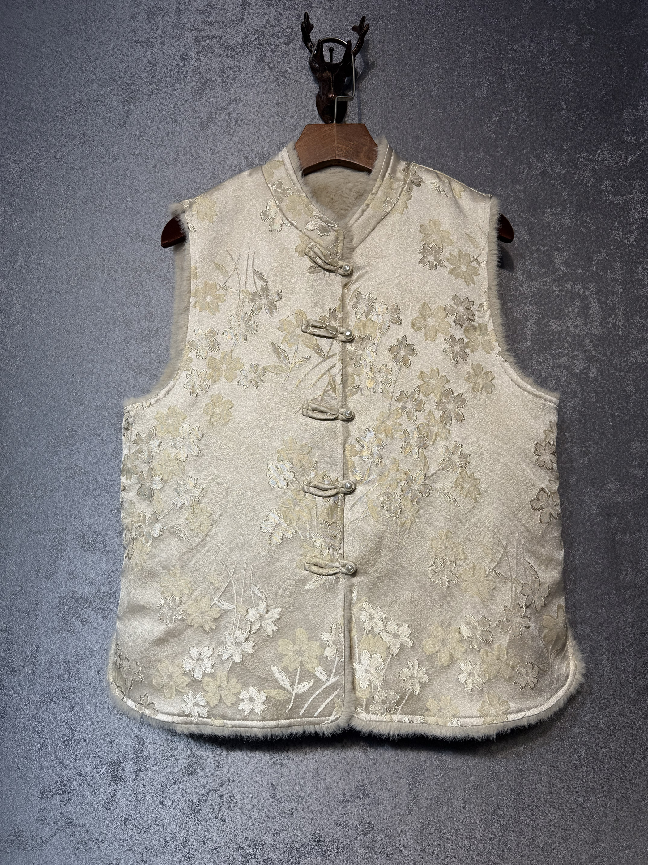 新中式国风双面双穿织锦提花貂绒保暖百搭时尚新中式国风马甲马夹