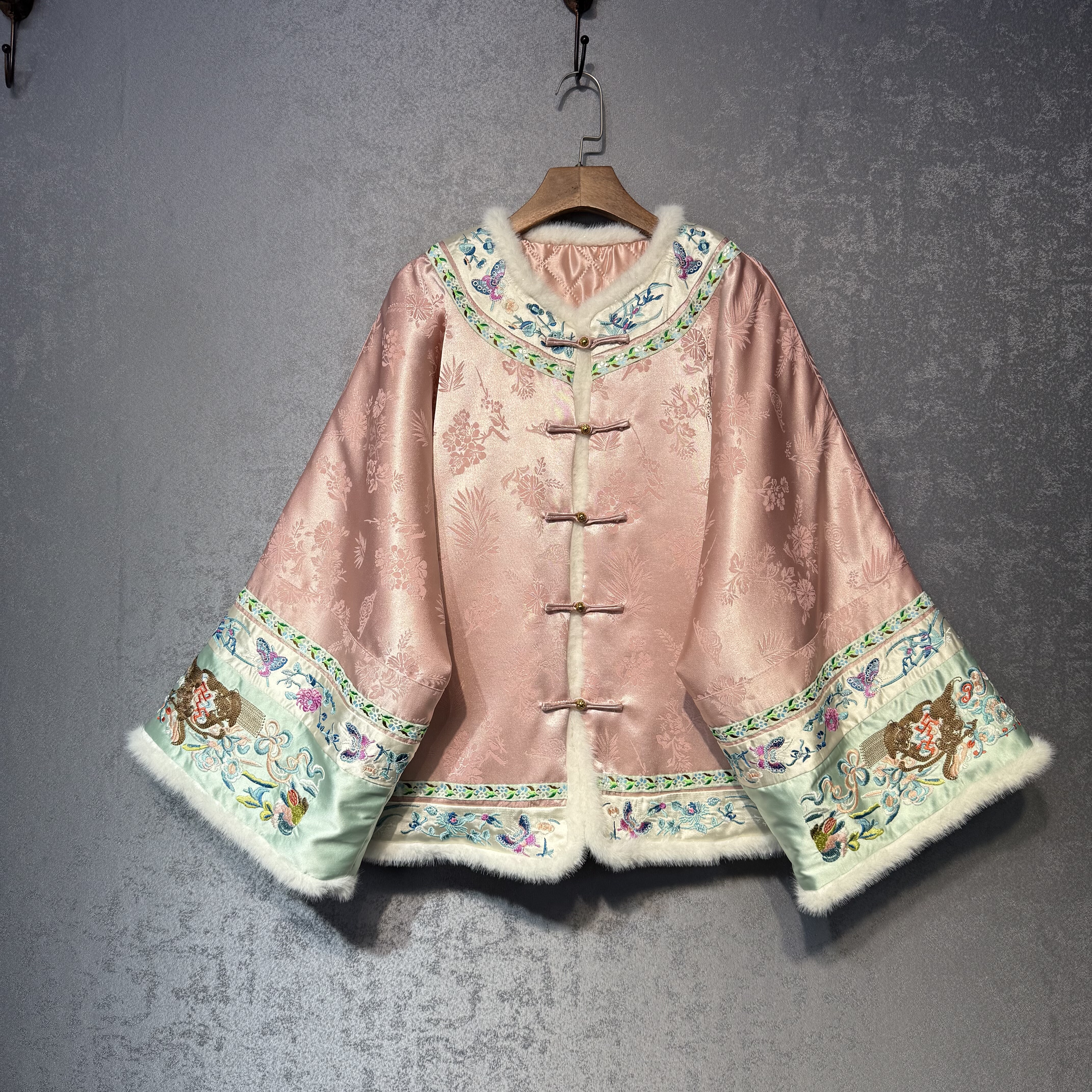 格格棉服冬季加棉新中式重工刺绣外套毛毛复古国风加棉上衣棉服女