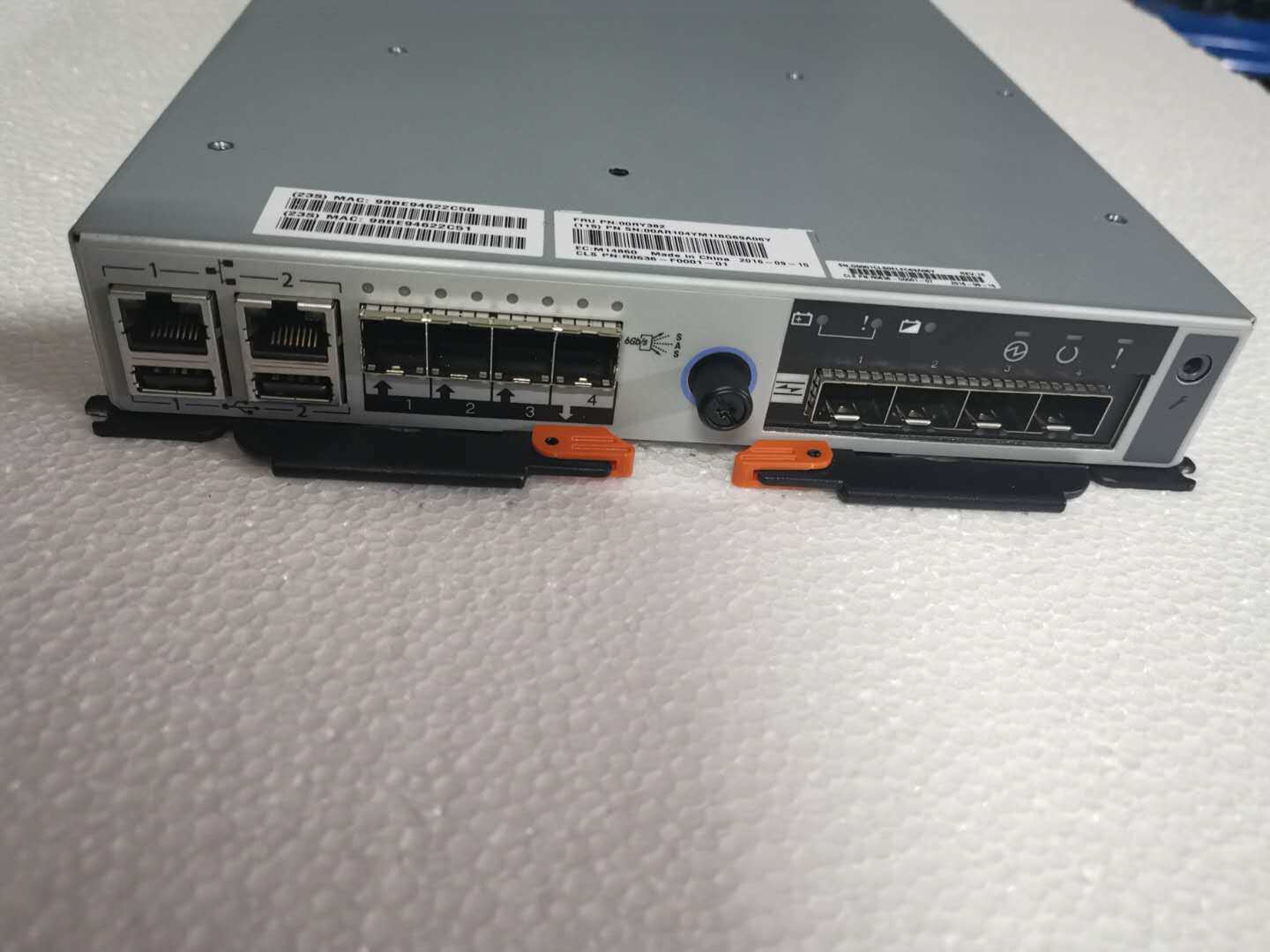 IBM V3700 控制器 00AR108 00AR104 00RY383 00AR004 现货测报|rudalam kategori бренд машина/бренд в целом машина/сервер, сервер/Server - dari Buy2taobao.com untuk memberikan perkhidmatan ejen Taobao profesional membeli