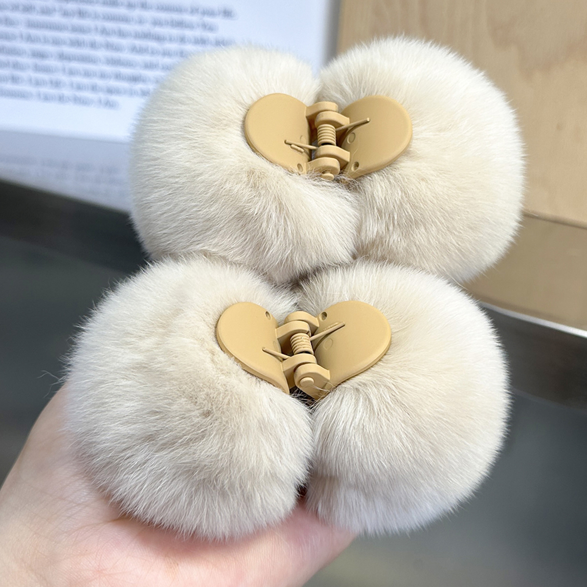 獭兔毛可爱小毛球抓夹皮草发夹女