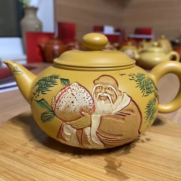 仁者而寿 陈东铸雕刻 纯全手工 黄金段泥紫砂壶 孤品长寿壶