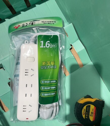 公牛GN-S1220线长1.6米家用10A排插2500W两孔三孔插座