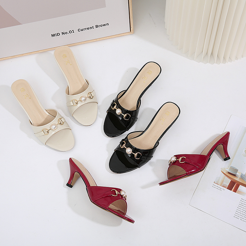 拖鞋女外穿夏新款夏时尚外出甜美高跟防滑细跟凉拖大码女鞋