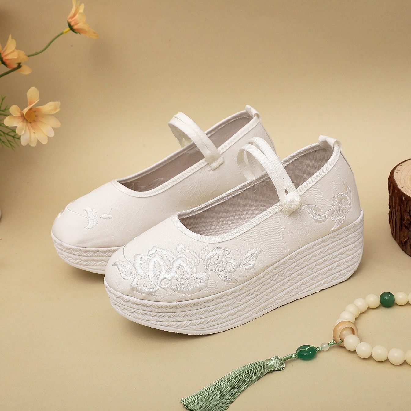 纯色淡雅汉服鞋女莲花民族风禅意软底布鞋厚底古风学生舞台绣花鞋,女鞋,汉服鞋,淘宝优惠券,粉丝福利购,淘宝优惠卷