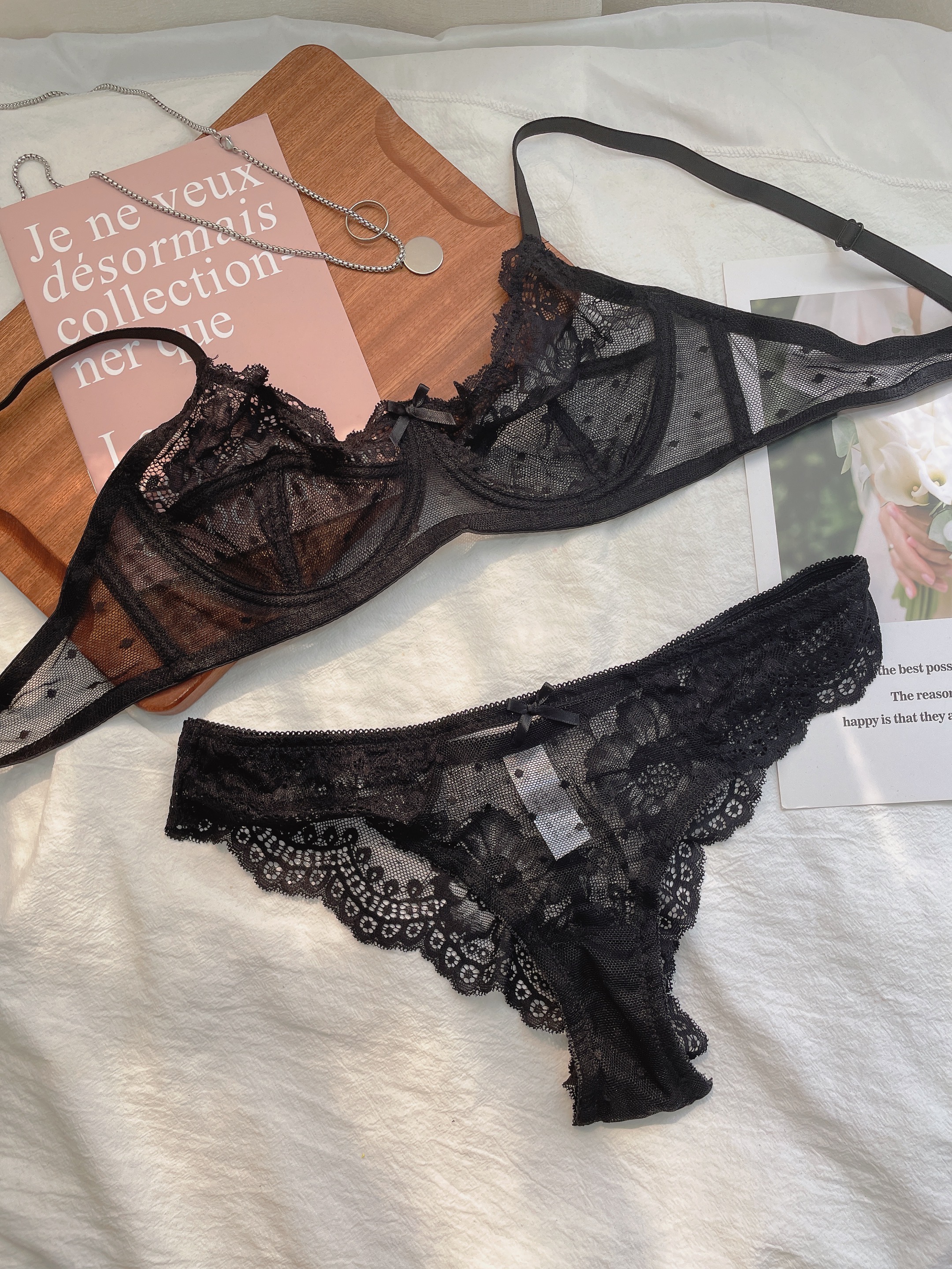 性感薄杯蕾丝内衣套装甜辣文胸诱人有钢圈上托透明欧美胸罩轻聚拢