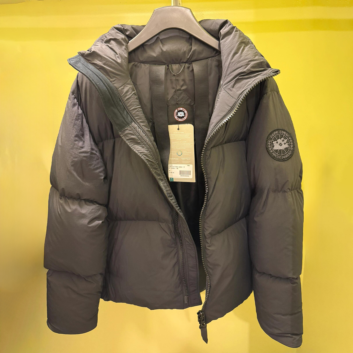 2025新款大鹅黑标羽绒服加厚情侣