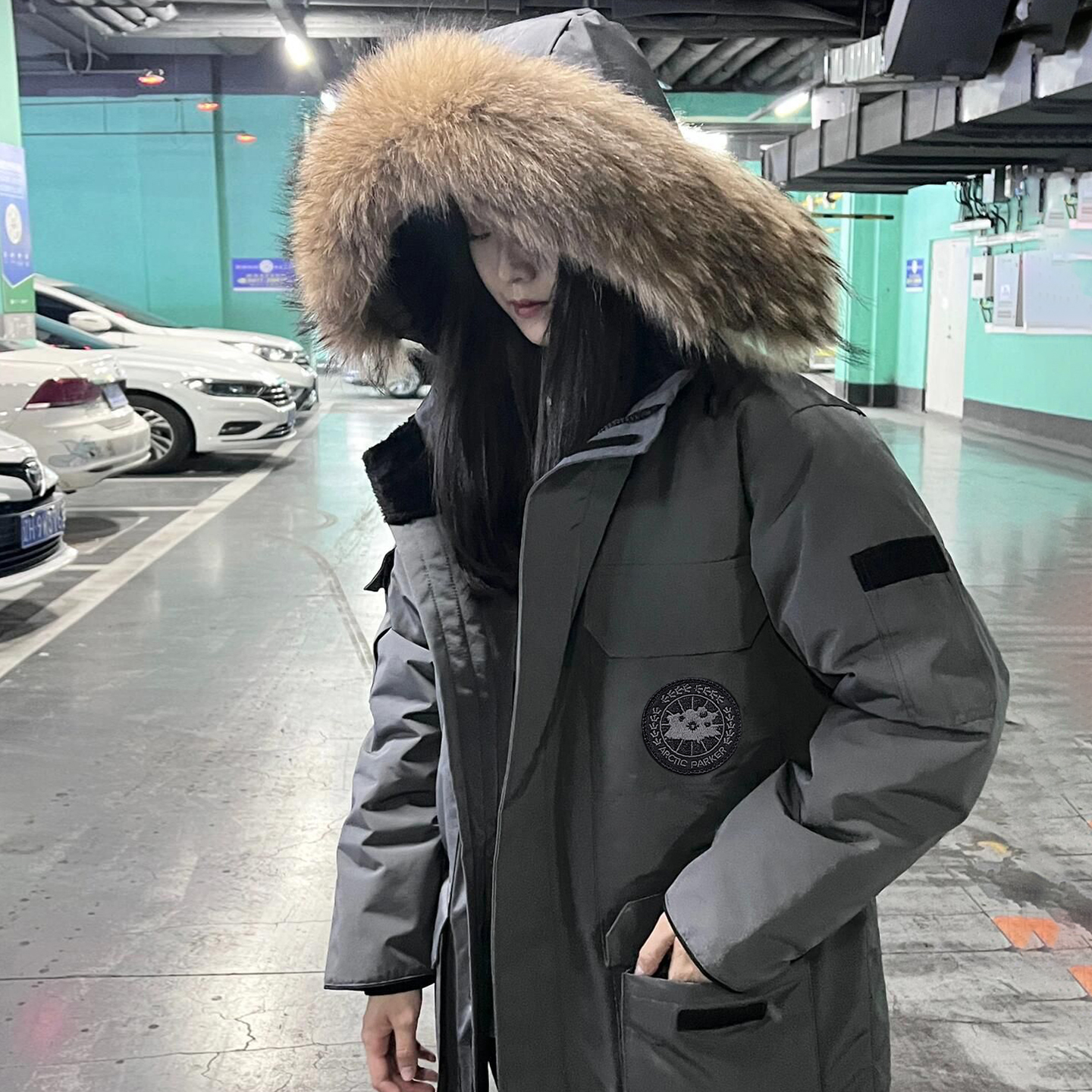 大鹅羽绒服女款01款飞行夹克加厚