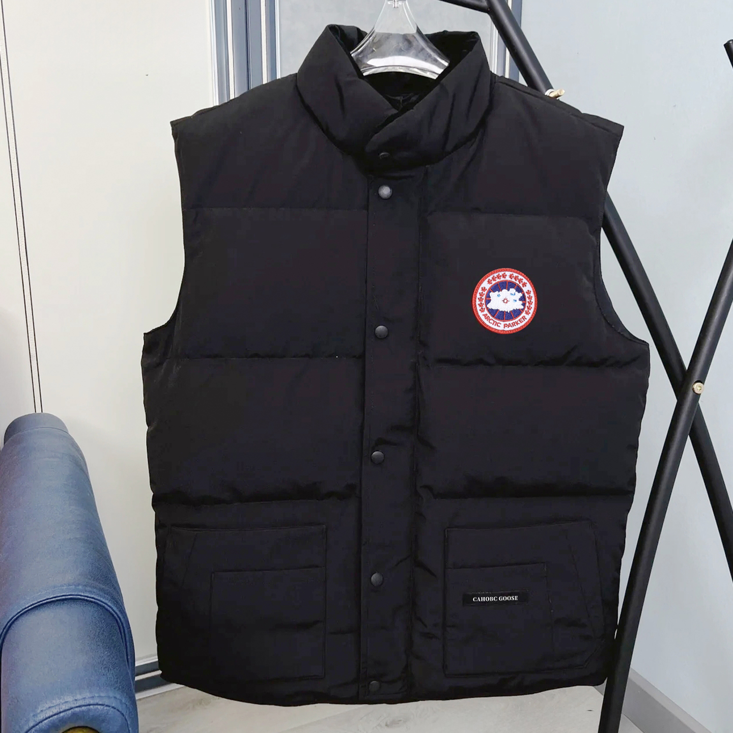 大鹅黑标羽绒服马甲男士2025秋冬季新款情侣保暖马夹坎肩外套女款