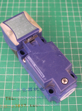 进口 正品 施耐德 XS8C4A1MPP20 电感式传感器 接近开关
