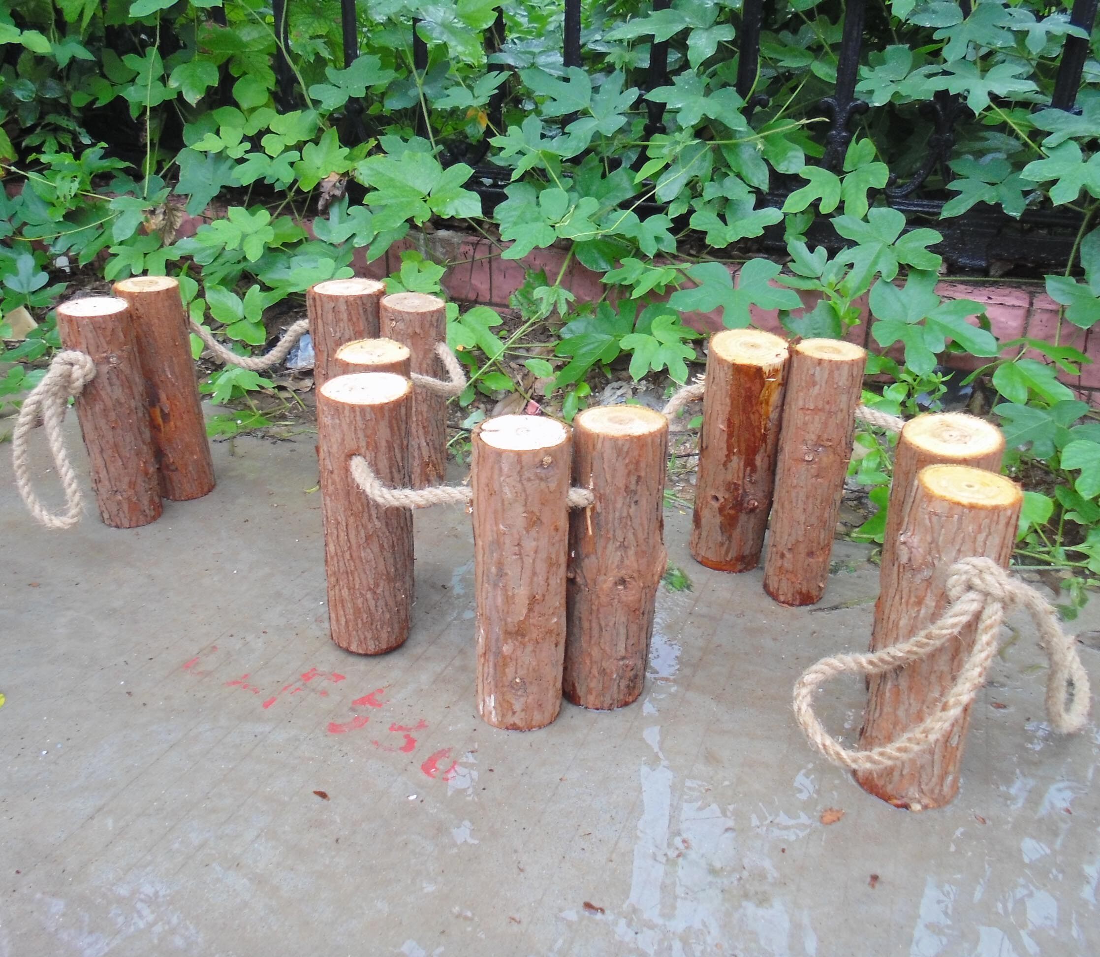 麻绳子串联木桩杉木护栏围栏展厅圆木实木栅栏木篱笆橱窗木桩道具