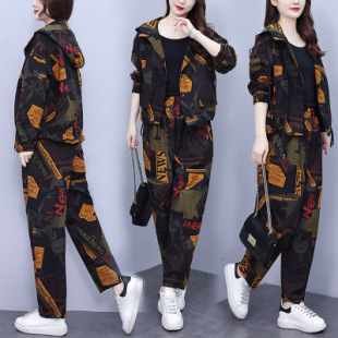 醉北眠服装店2026春装女装休闲套装宽松显瘦连帽外套哈伦裤两件套