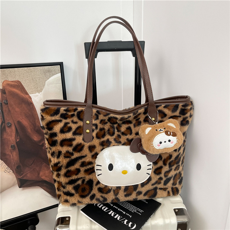 超酷甜美豹纹女童毛呢款