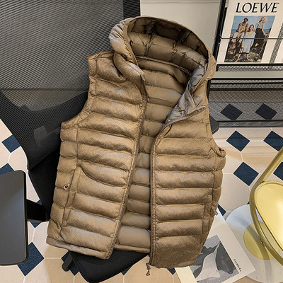 2025新款排骨羽绒马甲男女冬季潮牌轻薄保暖连帽外套防寒无袖棉袄