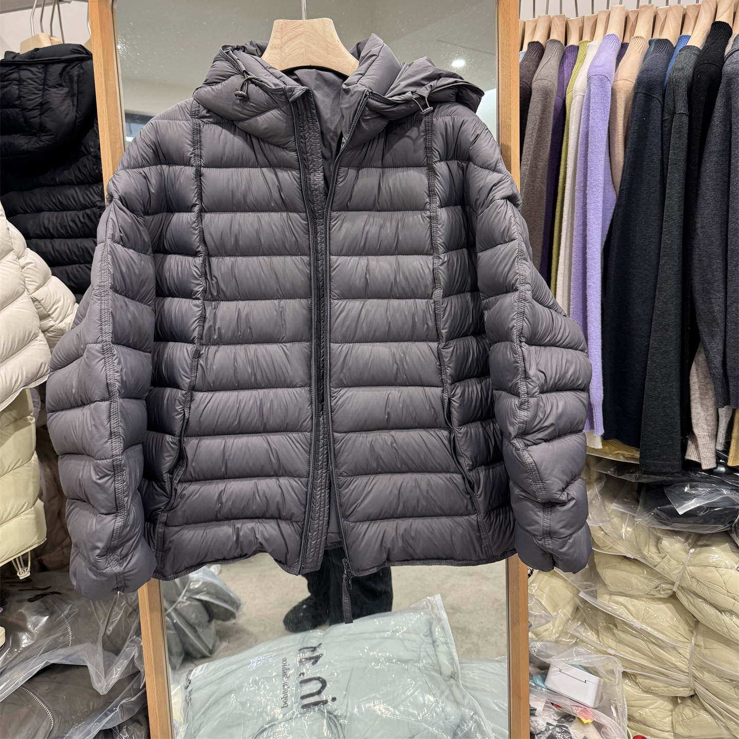 in11中长款羽绒服外套女2025年冬季新款90白鸭绒女保暖连帽面包服