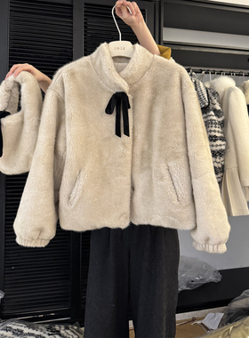 IMIZ甜美蝴蝶结短款毛毛羽绒服女2025冬款宽松显瘦立领外套配包包