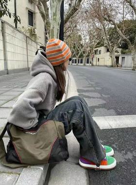 2024新款简约百搭时尚韩国潮牌运动风大容量休闲黑色斜挎包手提包