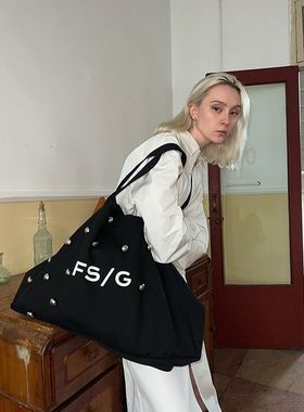 FSG Freedom Soluble白色大容量圆珠印花帆布托特包