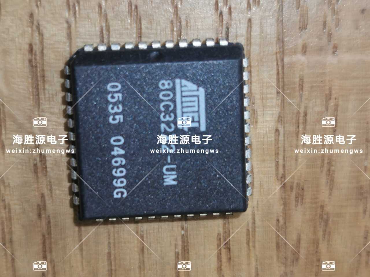 80C32X2-UM AT80C32X2-UM PLCC 全新现货库存