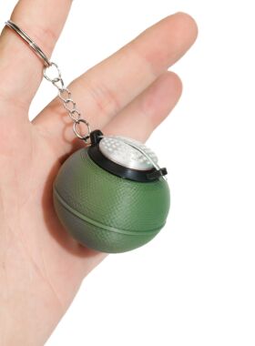 暗区突围T13冲击手雷书包挂件钥匙扣模型挂件吊坠送队友