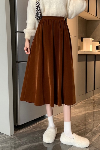 Real shooting and real price autumn and winter new large swing pleated golden velvet medium and long women's skirt