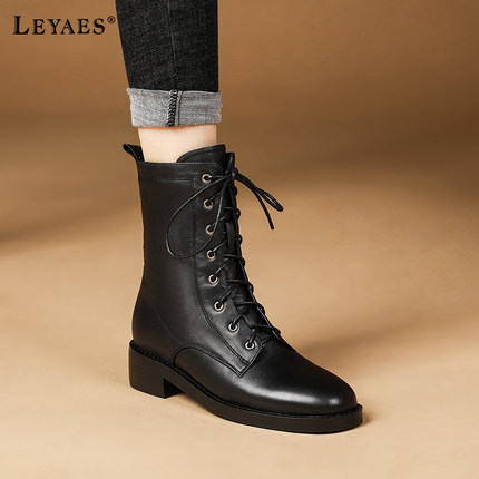 粗跟马丁靴女2025秋冬新款英伦风系带真皮短靴大码平底加绒中筒靴