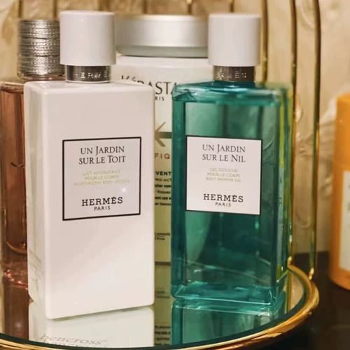 Связанные прямые волосы Hermes Hermes River Orange Green Spring Aragrance Shocking Handwaters 200/300 мл