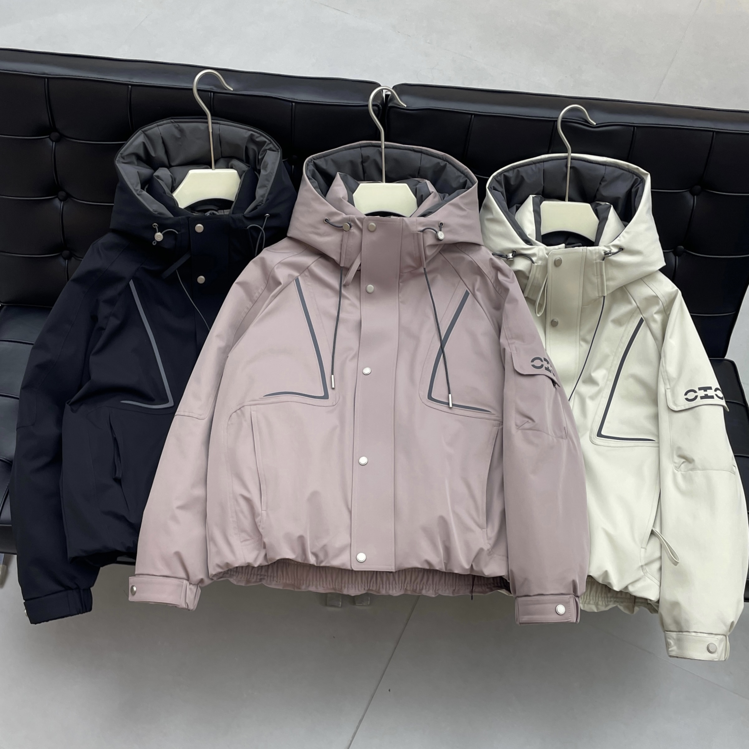 90白鸭绒户外休闲连帽羽绒服男潮