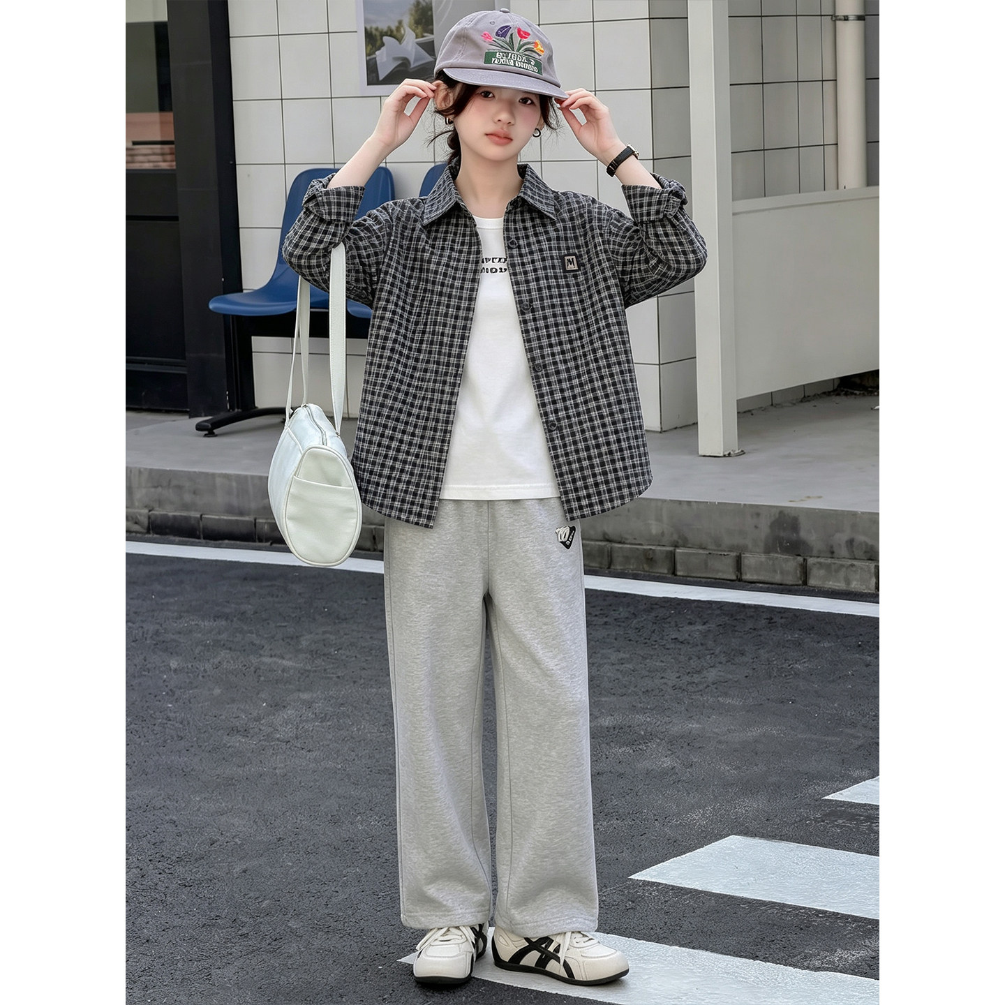 壹妈韩系女童格纹衬衫秋装初中女孩黑白小格子长袖衬衣百搭外套