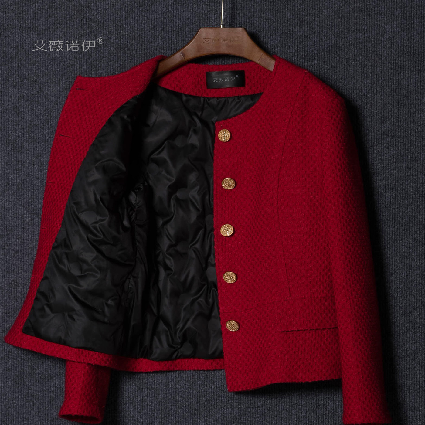 艾薇诺伊羽绒小香风外套