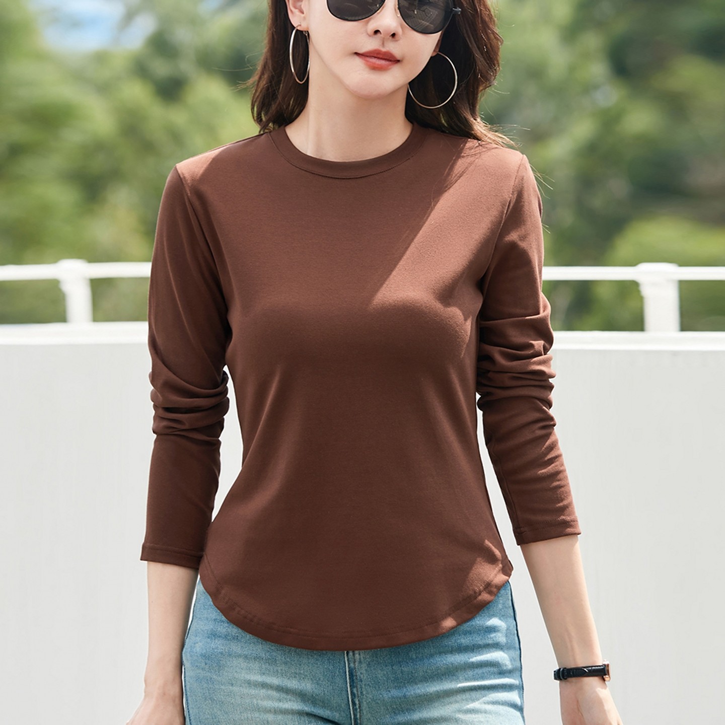 圆领长袖t恤女打底衫春秋装2026新款弧形下摆纯棉修身小个子上衣