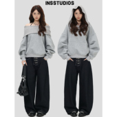 INSstudios 「斜肩一字领连帽卫衣」宽松空气层露肩上衣 国潮美式