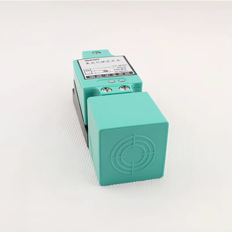 方形电感式接近开关传感器HY-3020D直流PNP常闭12v24感应金属20mm
