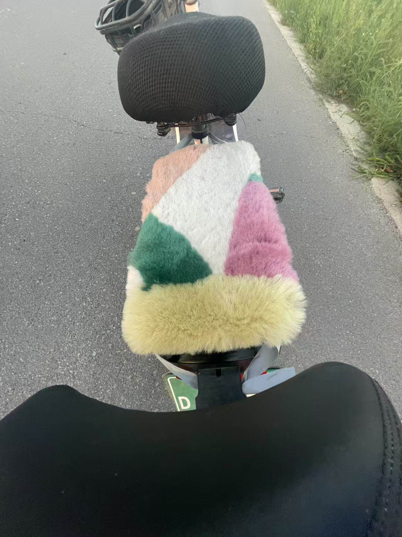 电动自行车单车后边座位坐垫真皮电动车坐垫