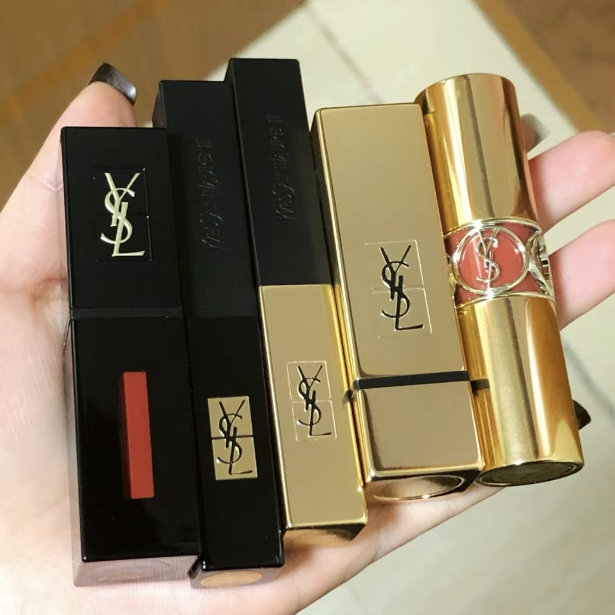 【斑马款+小金条】小金条小黑条口红唇膏提升气色礼盒,彩妆/香水/美妆工具,唇膏/口红,淘宝优惠券,粉丝福利购,淘宝优惠卷