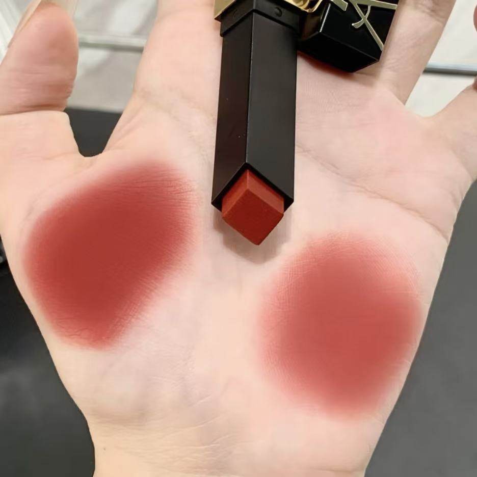 【七夕 LOVE 小黑条小金条】口红唇膏气垫粉底礼盒,彩妆/香水/美妆工具,唇膏/口红,淘宝优惠券,粉丝福利购,淘宝优惠卷