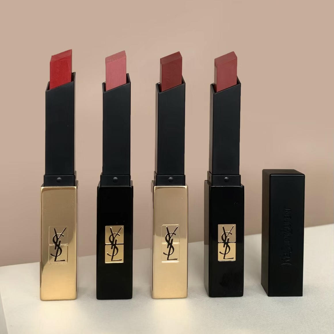 【红色大LOGO礼盒+小金条】小金条小黑条口红唇膏提升气色礼盒