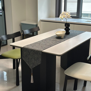 新颖时尚款桌旗黑色高级感轻奢高端布艺茶几长条布盖布鞋柜布定制