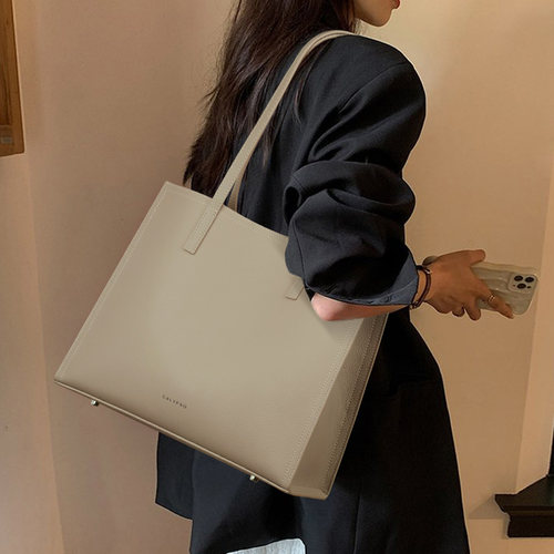 calypso头层牛皮单肩大包可装A4